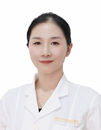 王 玲
